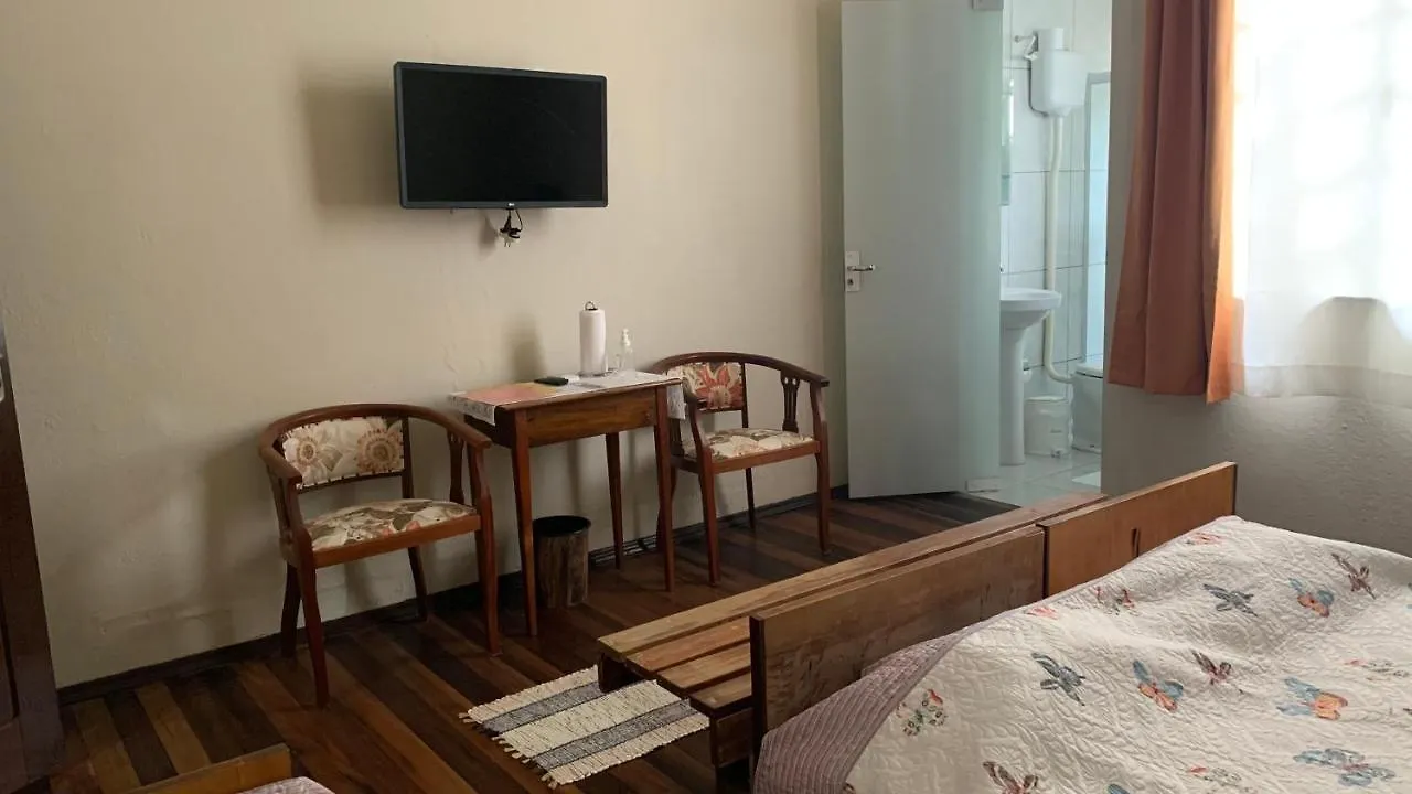 Pousada Borboleta Benedito Novo Inn